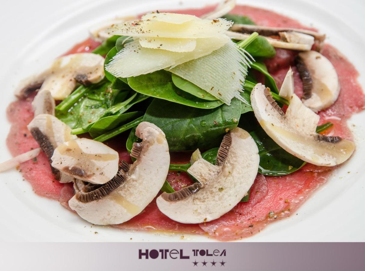 Hotel Tolea Targoviste Luaran gambar