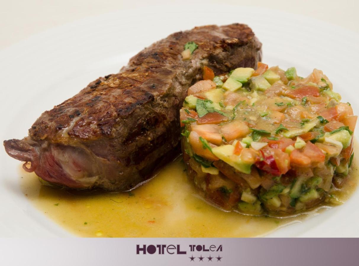 Hotel Tolea Targoviste Luaran gambar