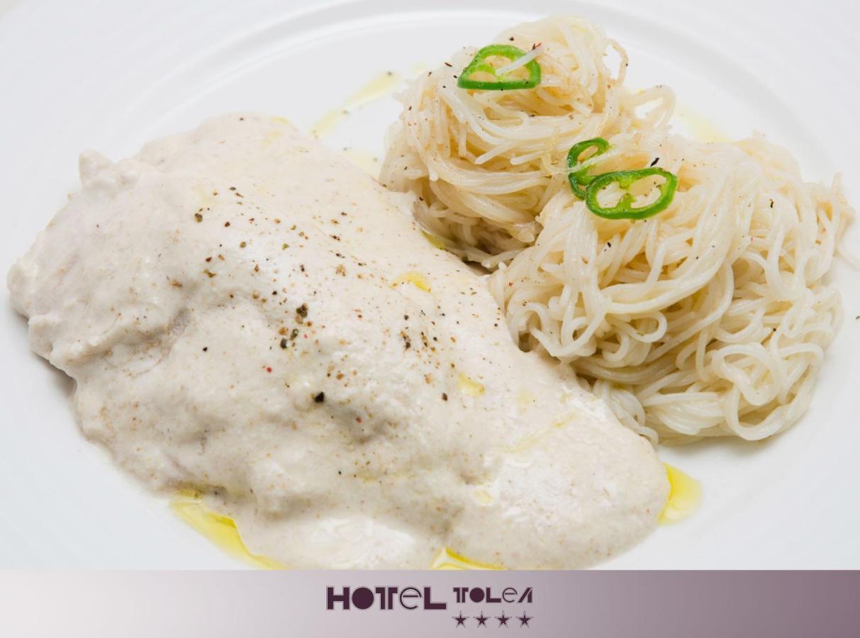 Hotel Tolea Targoviste Luaran gambar
