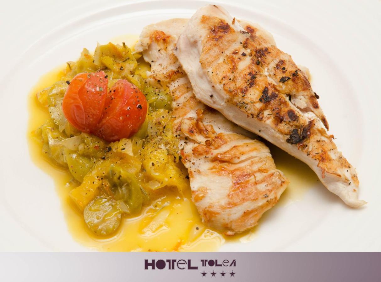 Hotel Tolea Targoviste Luaran gambar
